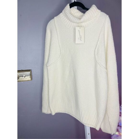 NWT Universal Thread Small Cream Mockneck Pullover Sweater Women's - Picture 2 of 7